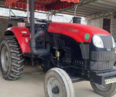 東方紅LX1300輪式拖拉機(jī)