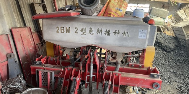 勃洪2BM-2型免耕播种机