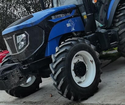 雷沃欧豹m1404-d拖拉机