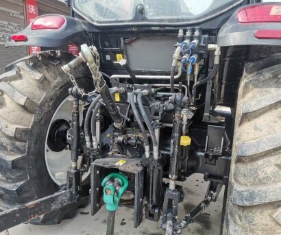 雷沃欧豹m1404d拖拉机