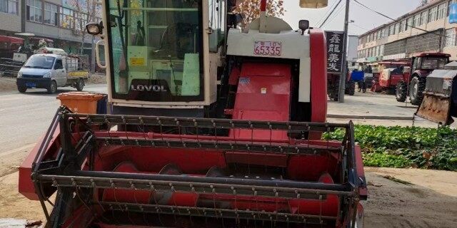 雷沃4LZ-5G3A履带式全喂入谷物联合收割机