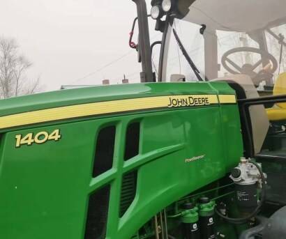 约翰迪尔6b1404拖拉机