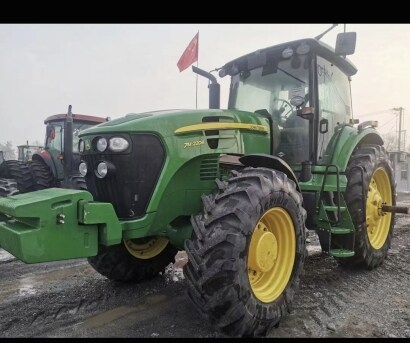 約翰迪爾7M-2204拖拉機(jī)