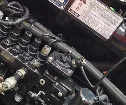 東方紅LF1504拖拉機(jī)