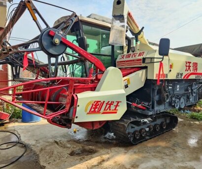 沃得銳龍尊享版4LZ-6.0EK(Q)聯(lián)合收割機