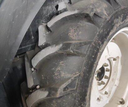 雷沃欧豹M1004拖拉机