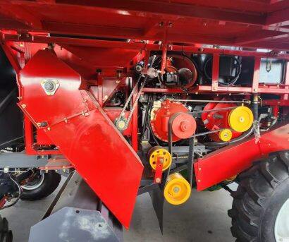 洛阳福格森4YZ-6G玉米收割机