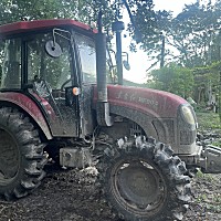 东方红MF904拖拉机