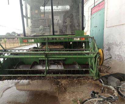 中聯(lián)4LZ-6B3自走式谷物聯(lián)合收割機