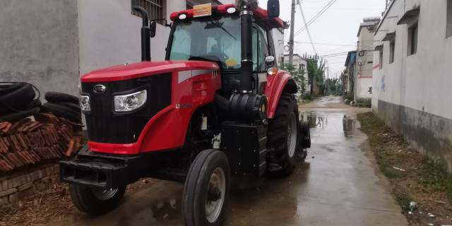 东方红LX1600拖拉机