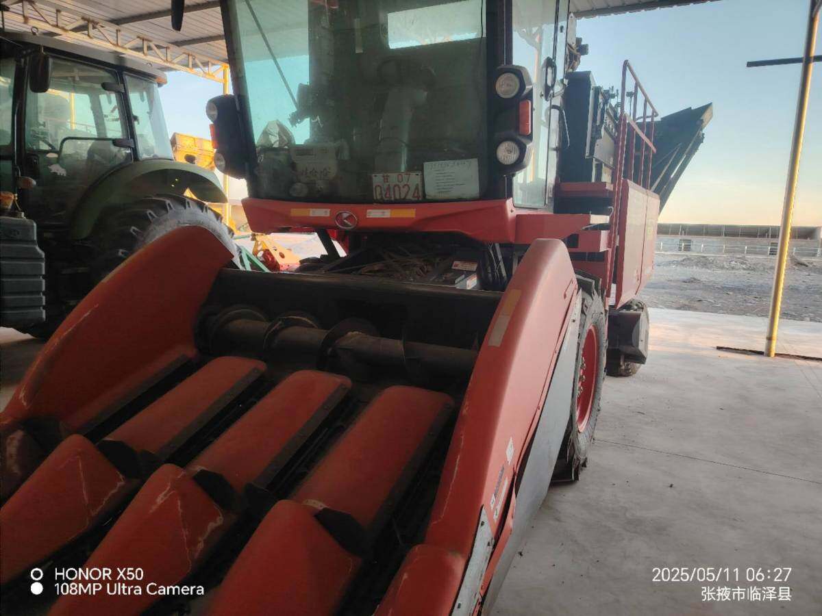 久保田PRO1408Y-4收割机