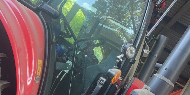 东方红LX1504拖拉机