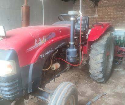 東方紅MF400拖拉機