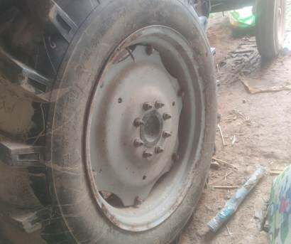 東方紅MF400拖拉機