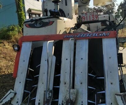 久保田4LBZ-172B(PRO888GM)半喂入履带式收割机