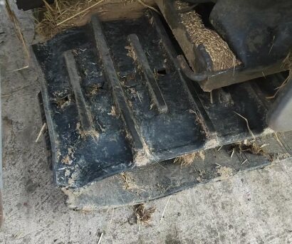 久保田4LBZ-172B(PRO888GM)半喂入履带式收割机