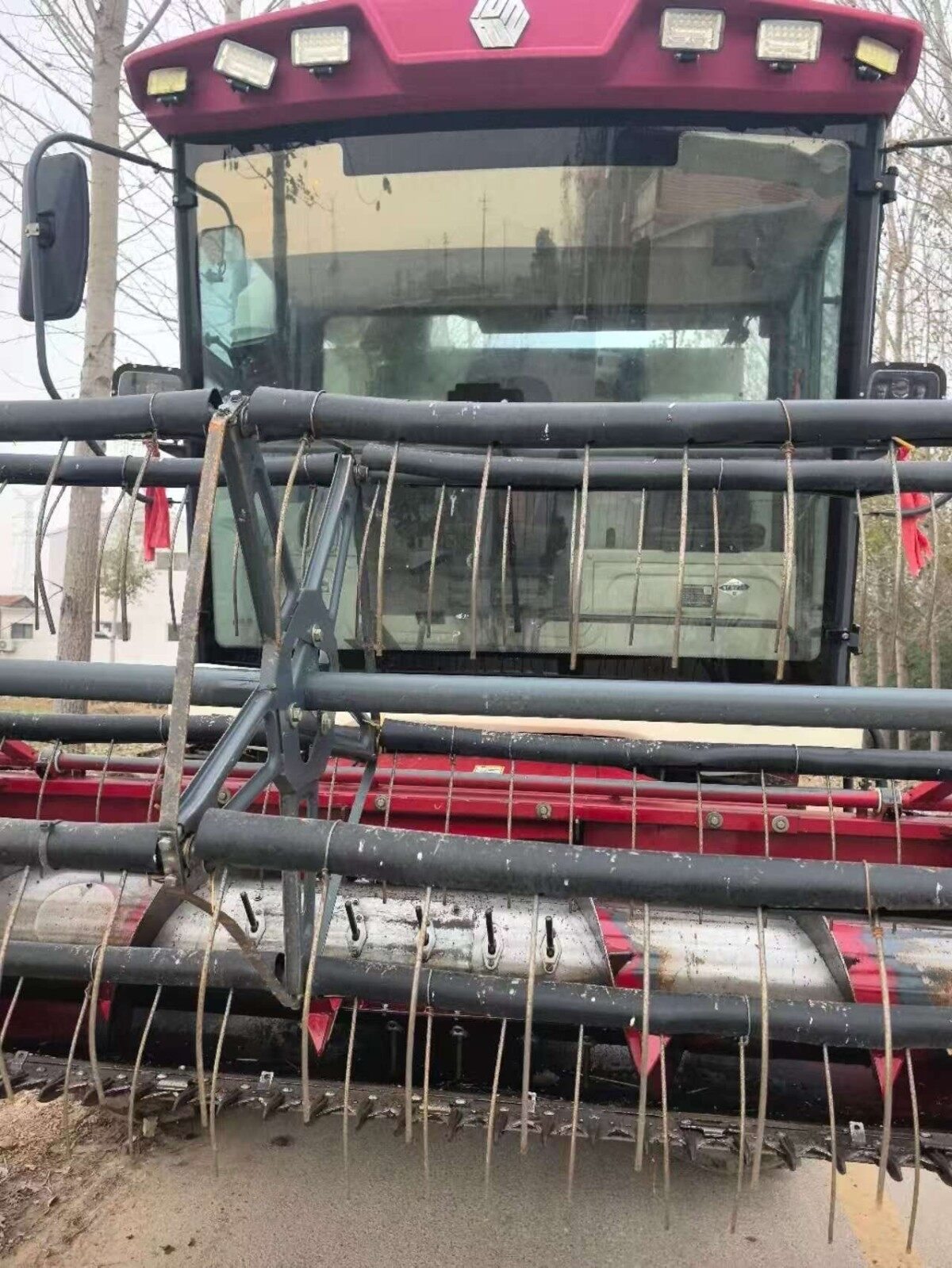 沃得Z175轮式纵轴流收获机