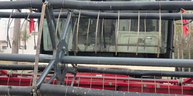 沃得Z175轮式纵轴流收获机