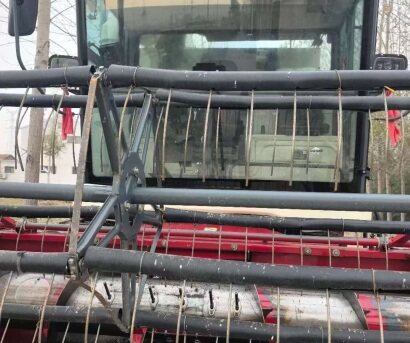 沃得Z175轮式纵轴流收获机