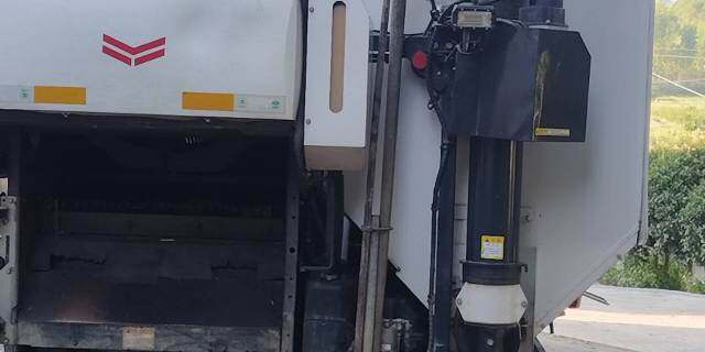 洋马YH1180R全喂入收割机