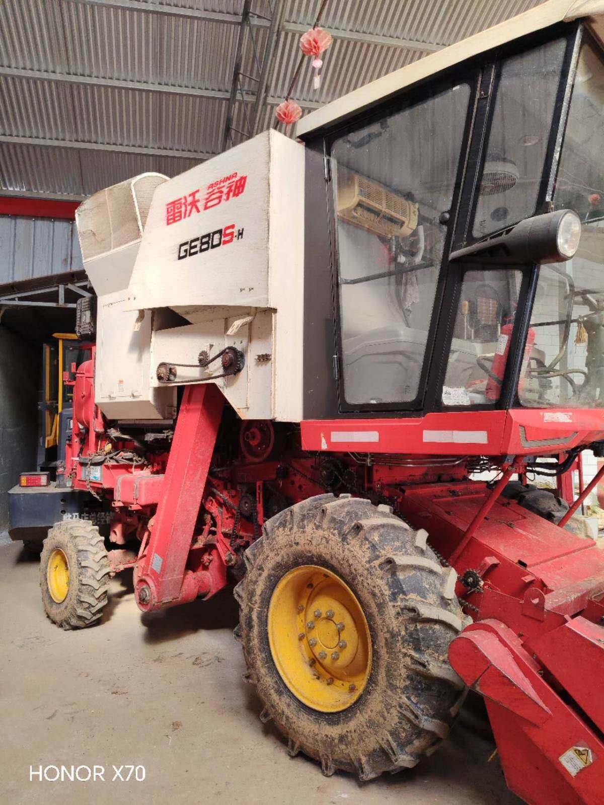 雷沃谷神GE80SH小麦收割机