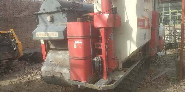 雷沃RG60履带收割机