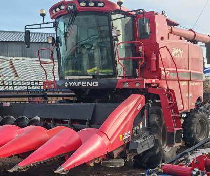 纽艾格新时代8177轮式收割机