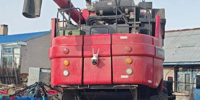 纽艾格新时代8177轮式收割机