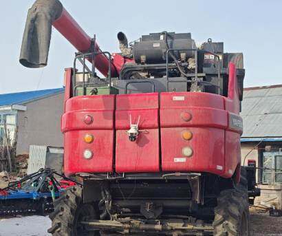 纽艾格新时代8177轮式收割机