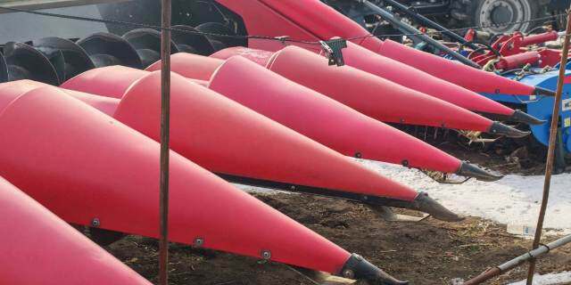 纽艾格新时代8177轮式收割机