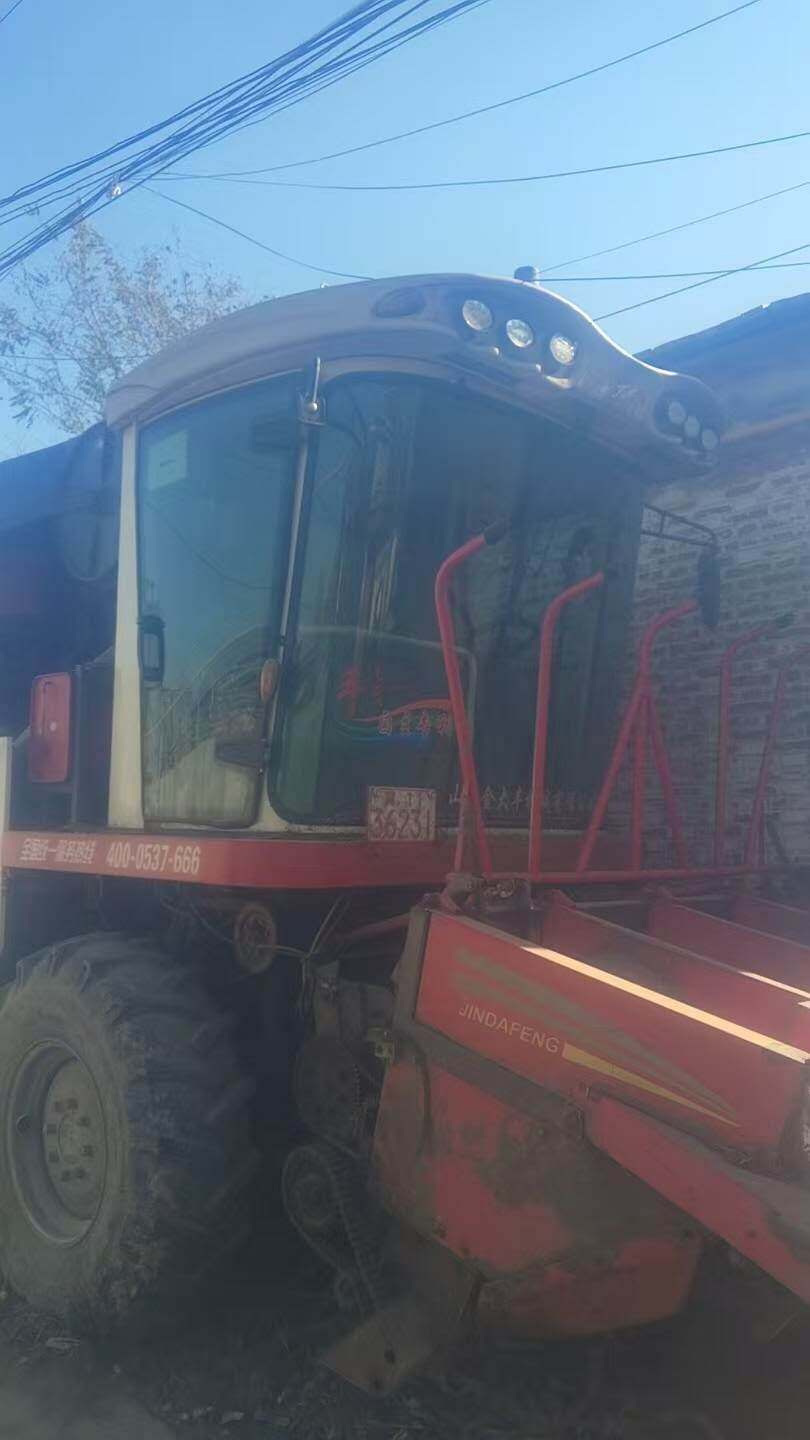 金大丰四行玉米收割机