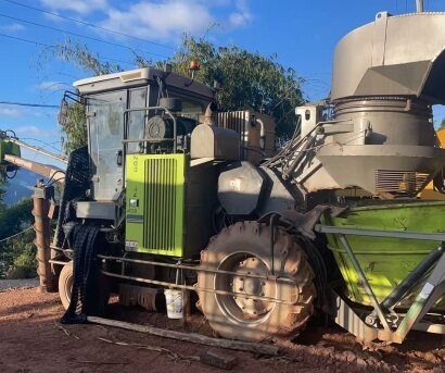 中联重科AC60a轮式甘蔗收获机