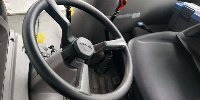 雷沃欧豹MW2304-6(G4)拖拉机