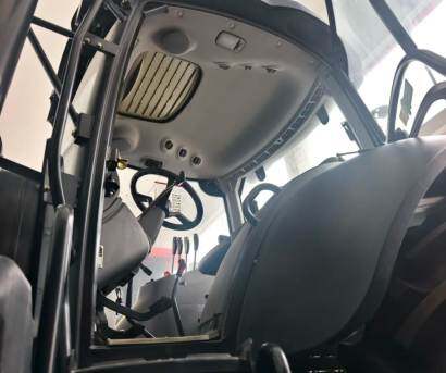 雷沃欧豹MW2304-6(G4)拖拉机