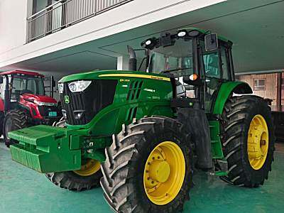 约翰迪尔6M-2104拖拉机