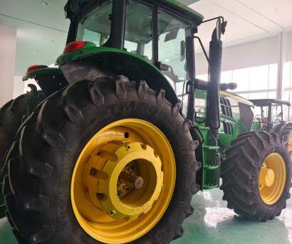 约翰迪尔6M-2104拖拉机