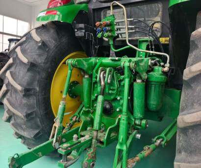 约翰迪尔6B-1404拖拉机