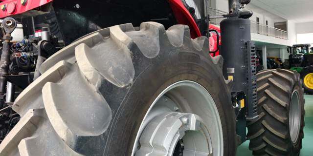 东方红LXA2304-1拖拉机