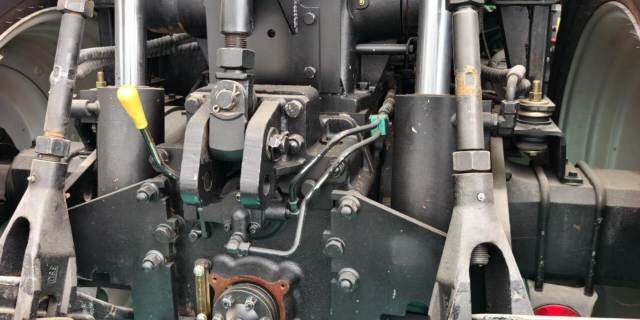 东方红LXA2304-1拖拉机