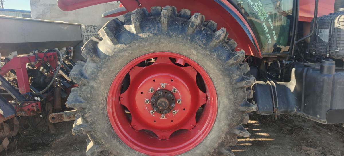 萨丁SD1604拖拉机