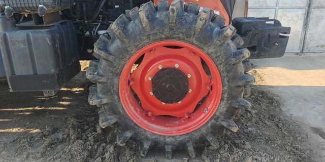 萨丁SD1604拖拉机