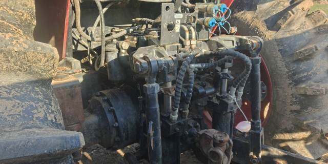 萨丁SD1604拖拉机