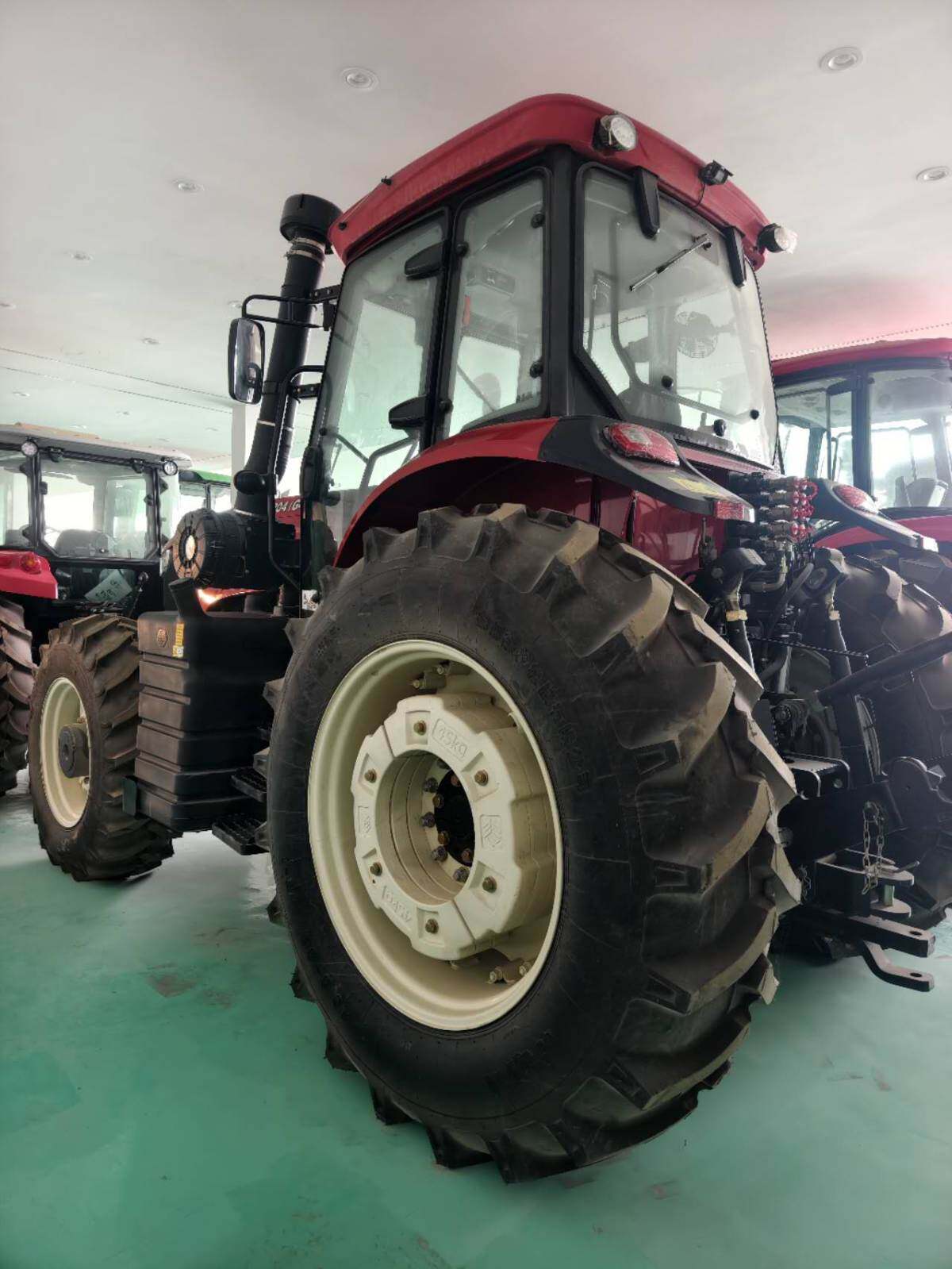 沃得奥龙WG2204(G4)拖拉机