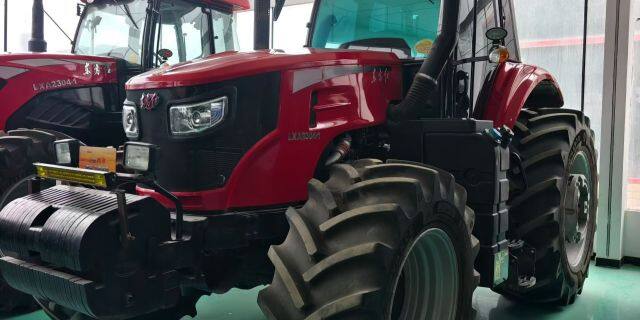 东方红LXA2304-1拖拉机