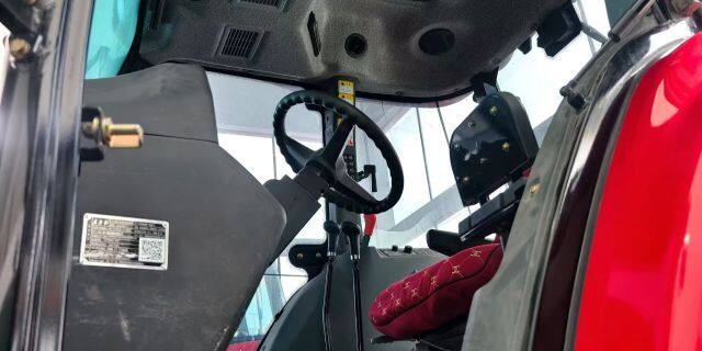 东方红LXA2304-1拖拉机