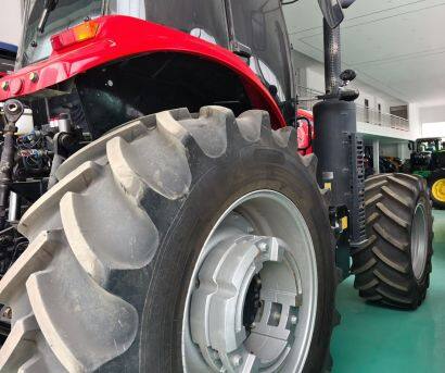 东方红LXA2304-1拖拉机