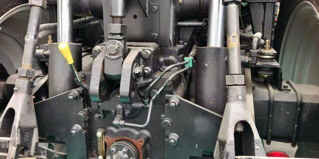 东方红LXA2304-1拖拉机