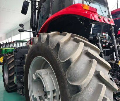 东方红LXA2304-1拖拉机