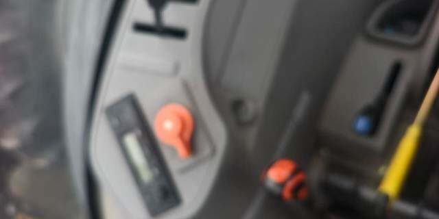 雷沃M1504-5R拖拉机