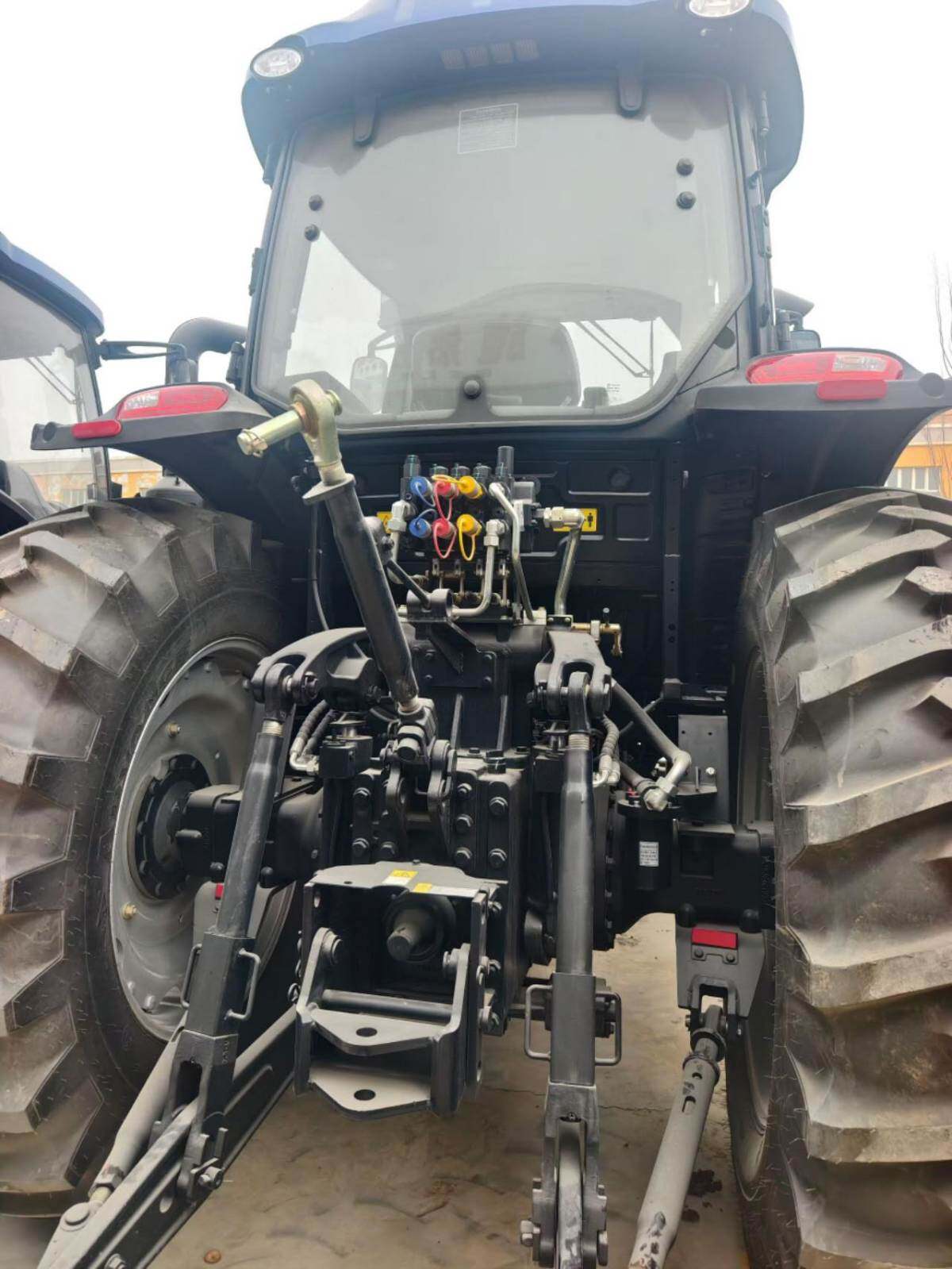 雷沃M1604-5R(G4)拖拉机